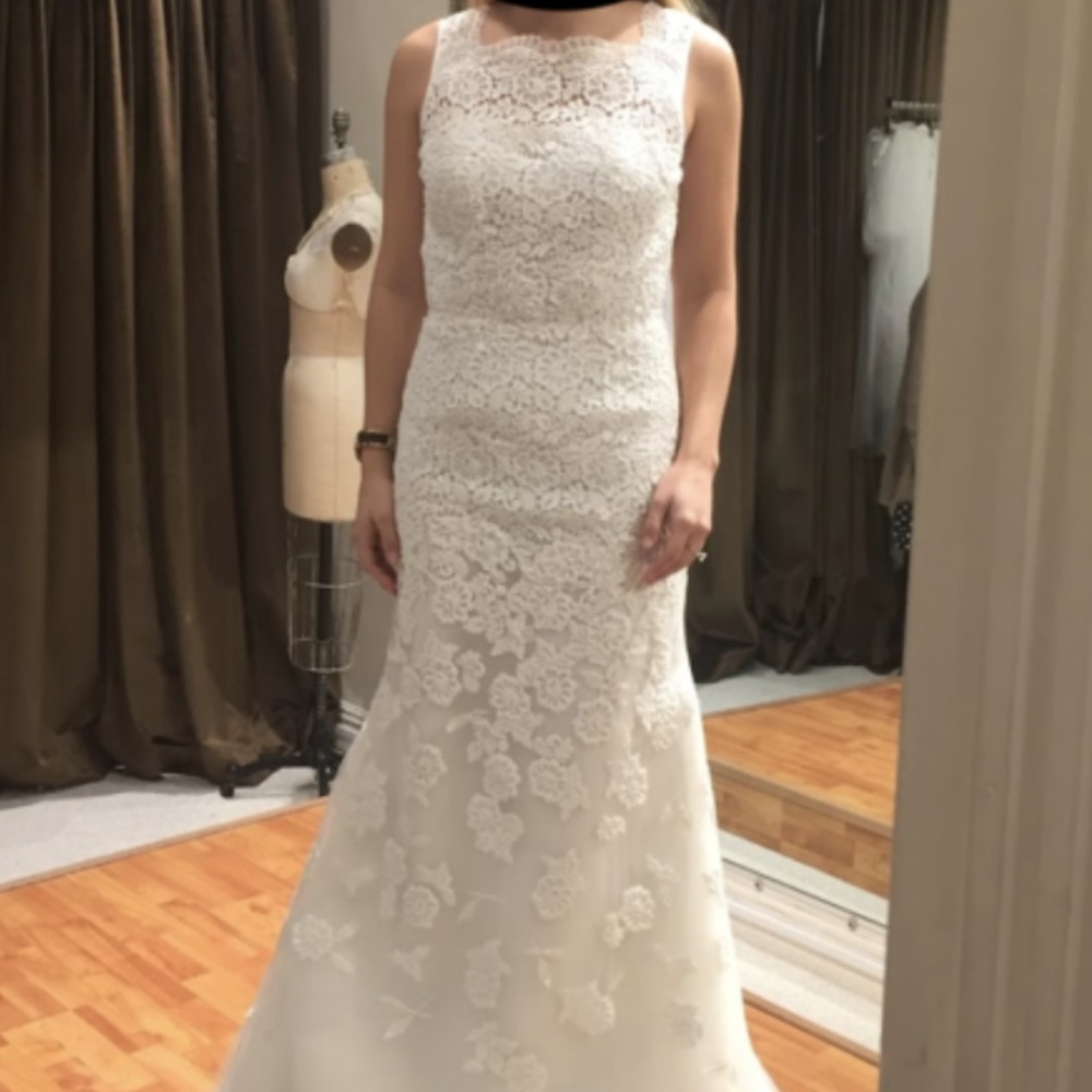 Carolina Herrera Camelia dres